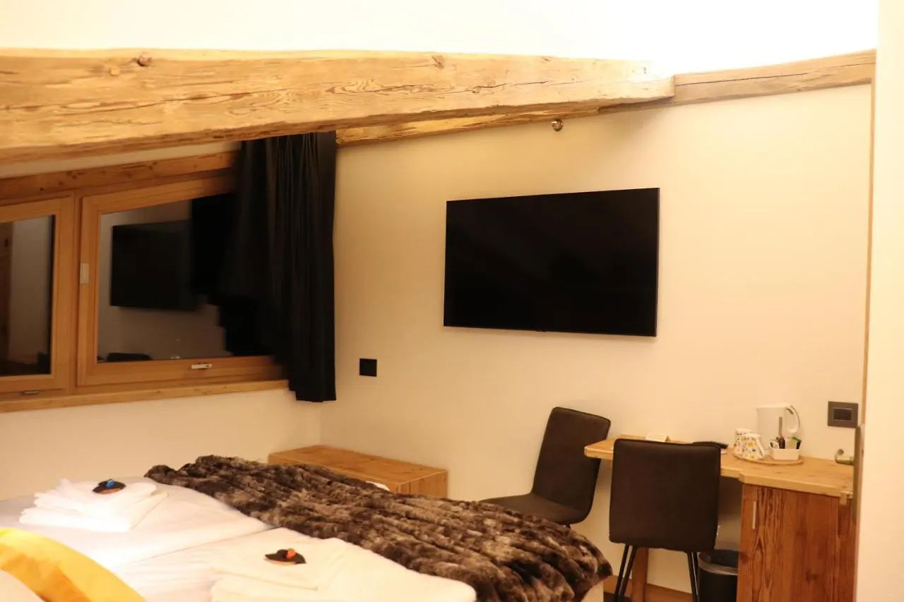 Hotel Ciasa Lorenzi Кортина-д'Ампеццо