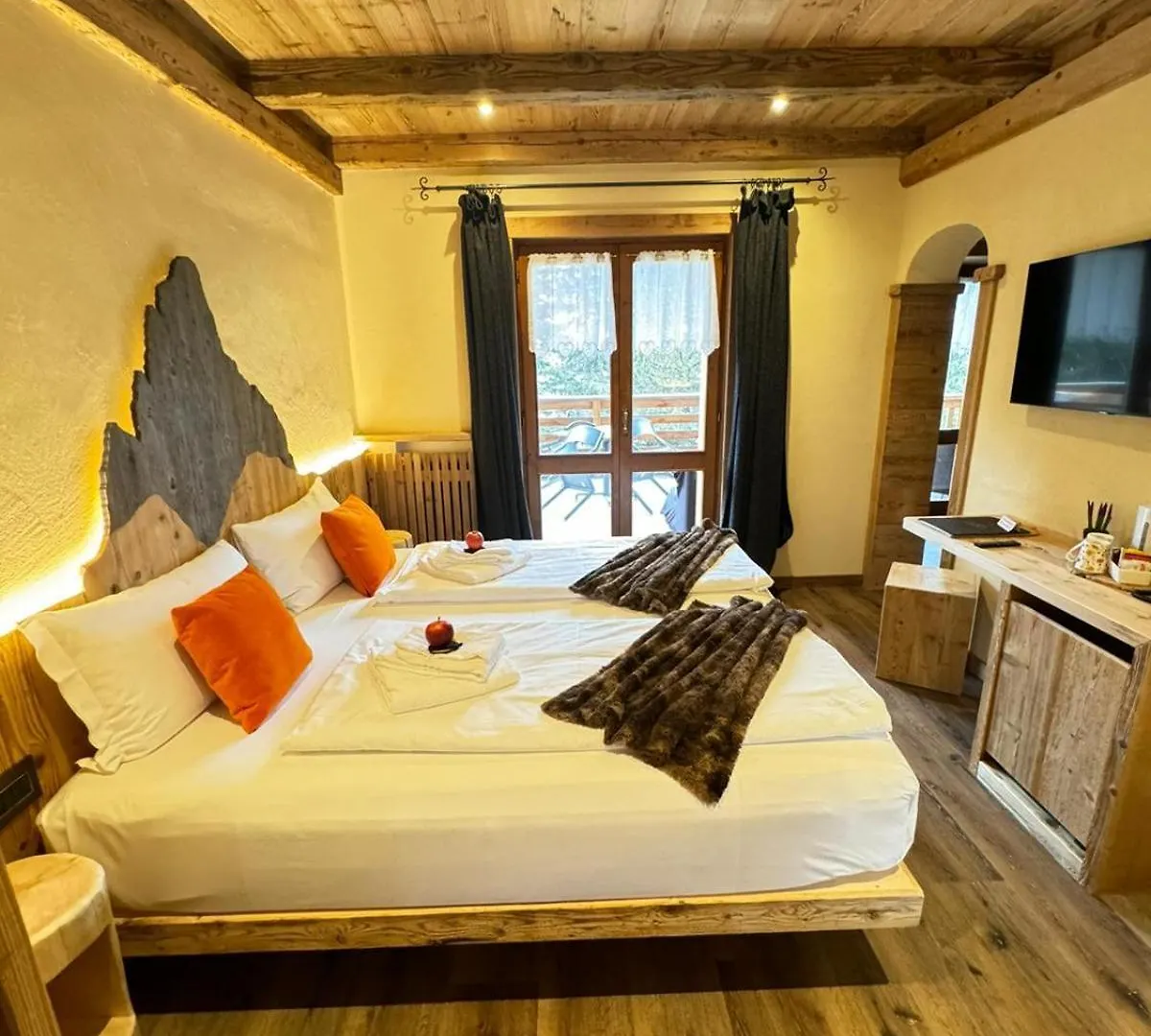 Hotel Ciasa Lorenzi Кортина-д'Ампеццо