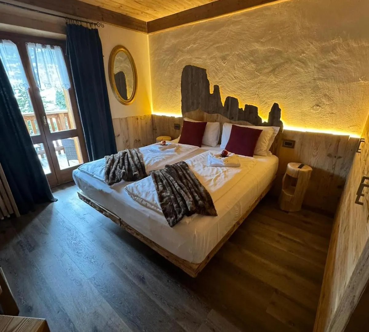 Hotel Ciasa Lorenzi Кортина-д'Ампеццо 3*,  Италия